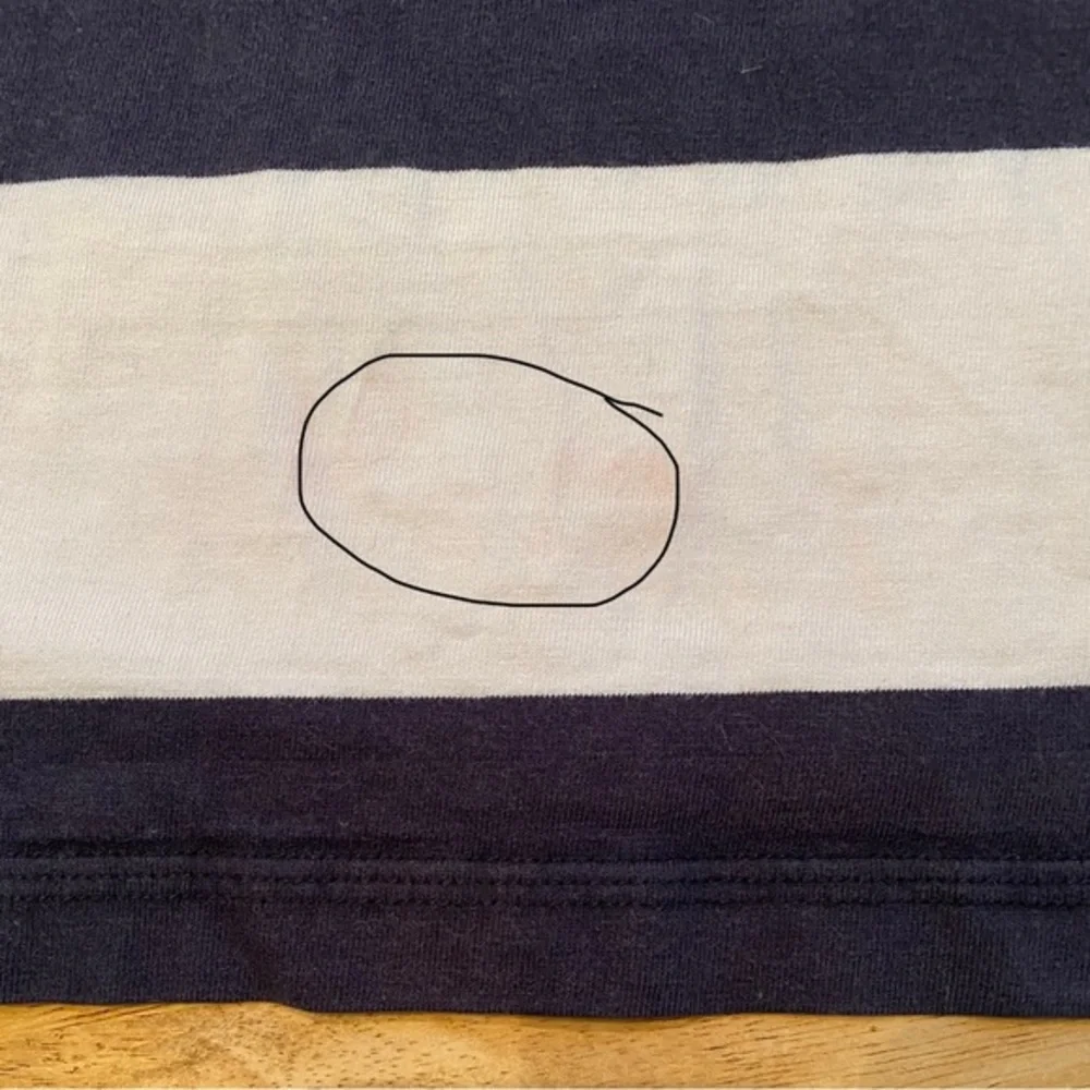 Abercrombie Boy’s Medium Navy/White Wide‎ Stripe 100% Cotton Rugby Pullover